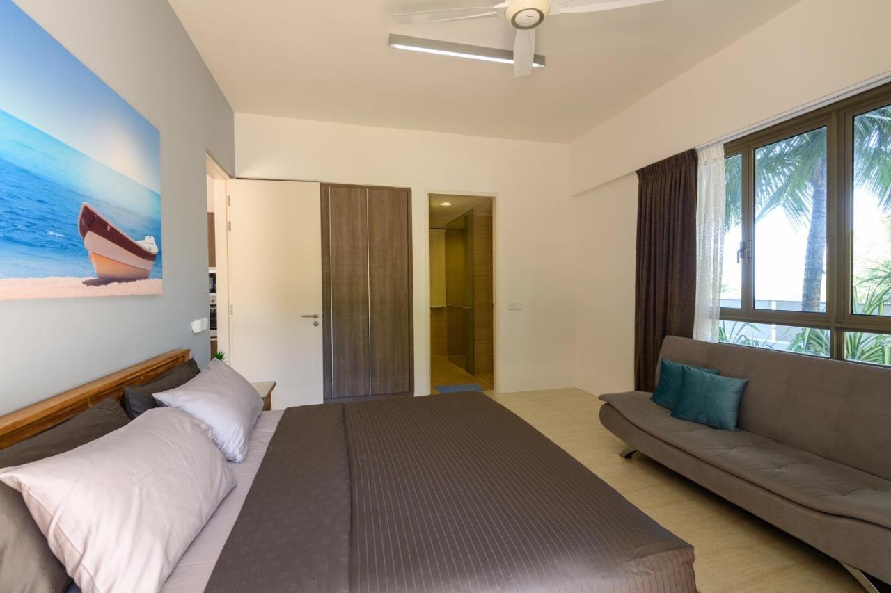 By The Sea Beach Front Apartment Batu Feringgi Bagian luar foto