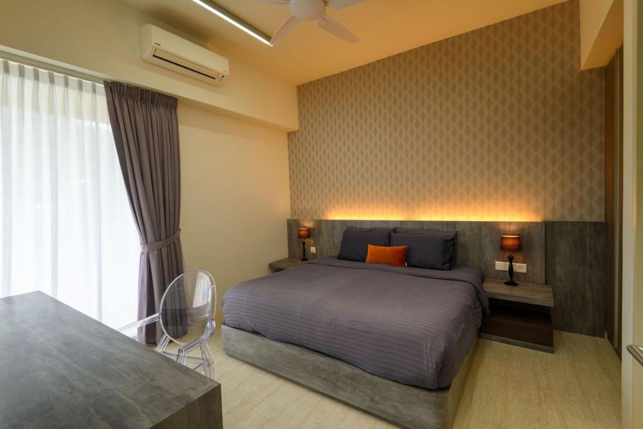 By The Sea Beach Front Apartment Batu Feringgi Bagian luar foto