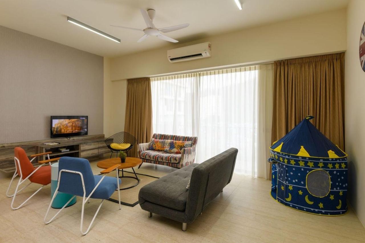 By The Sea Beach Front Apartment Batu Feringgi Bagian luar foto
