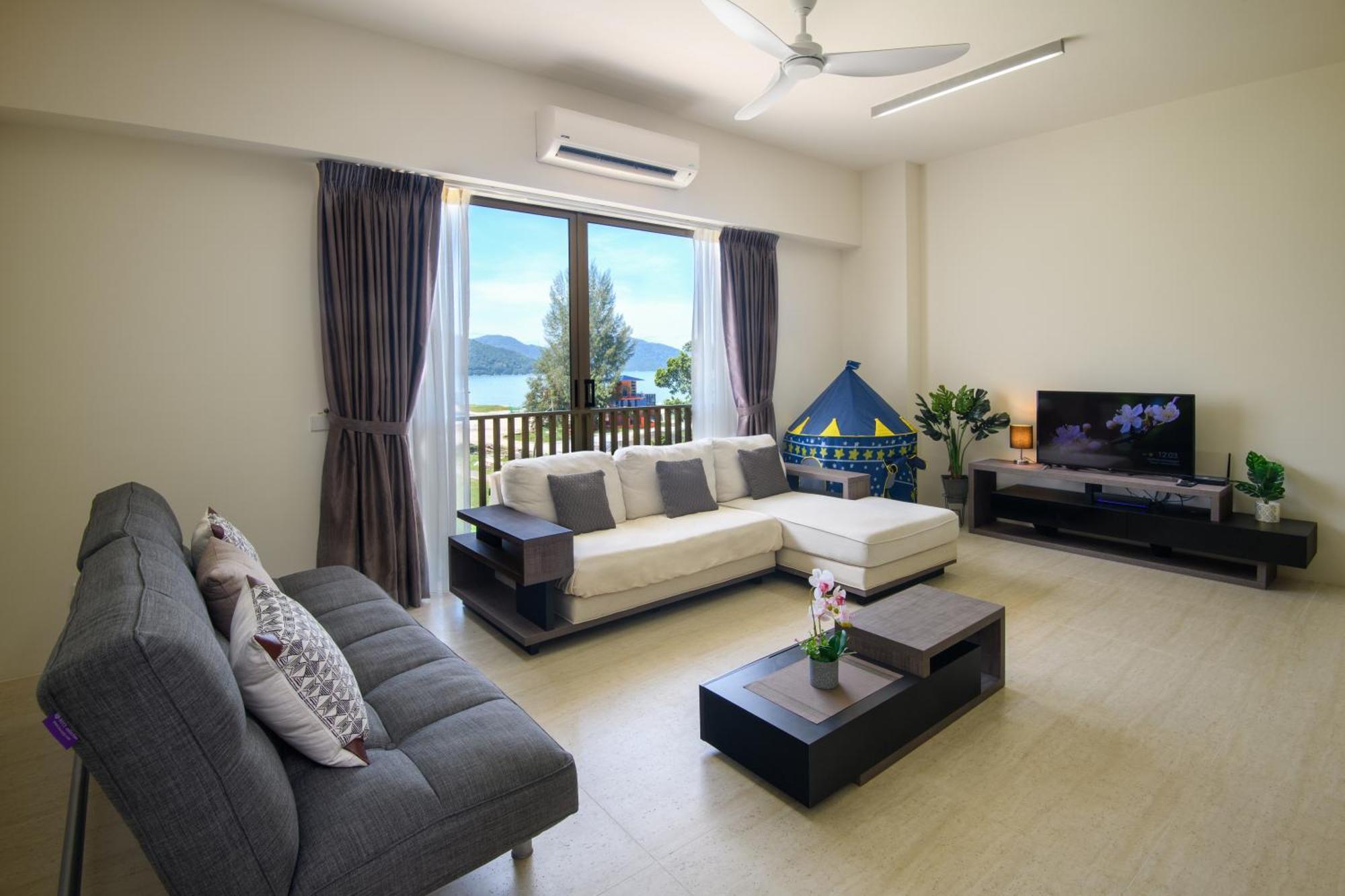 By The Sea Beach Front Apartment Batu Feringgi Bagian luar foto