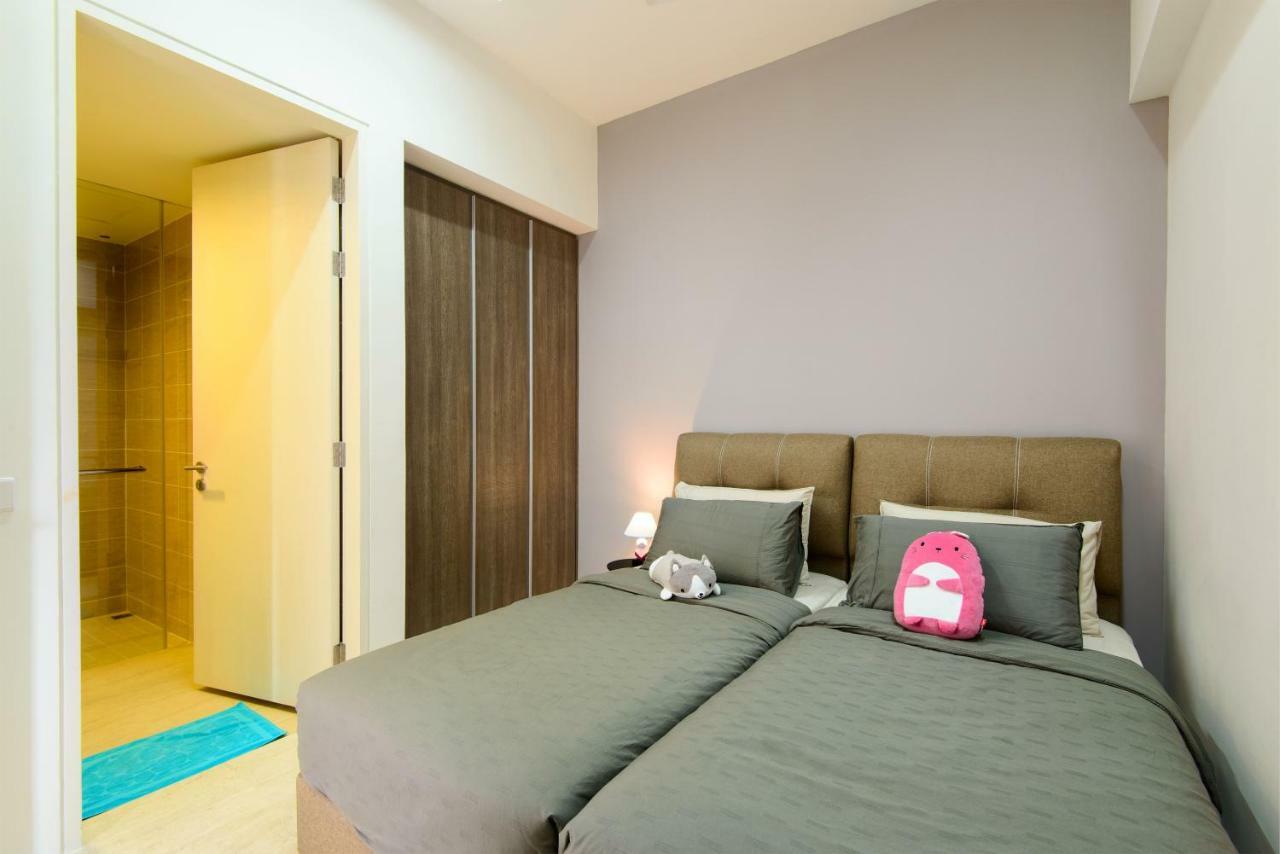 By The Sea Beach Front Apartment Batu Feringgi Bagian luar foto