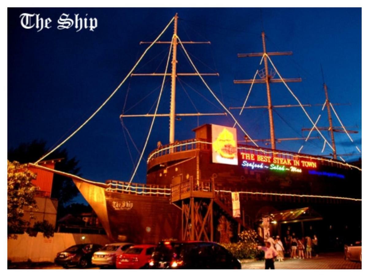 By The Sea Beach Front Apartment Batu Feringgi Bagian luar foto