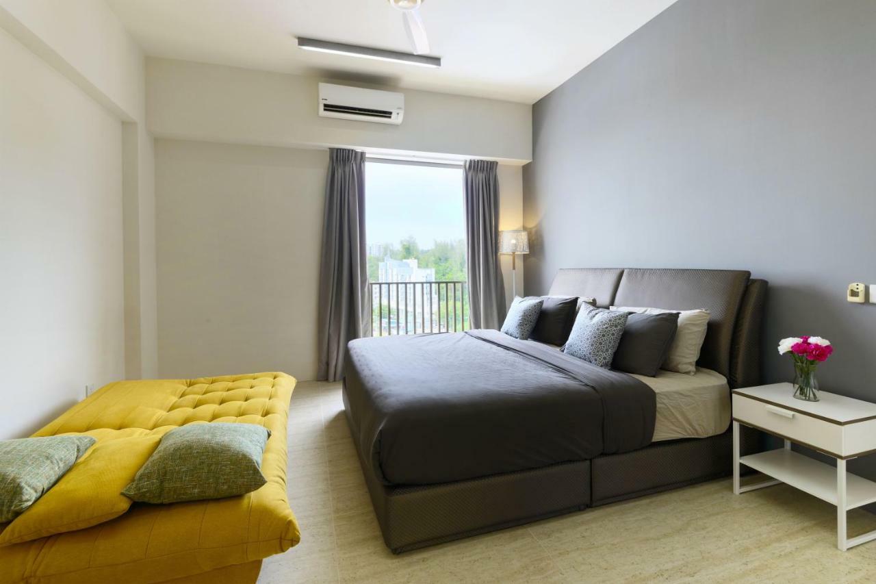 By The Sea Beach Front Apartment Batu Feringgi Bagian luar foto