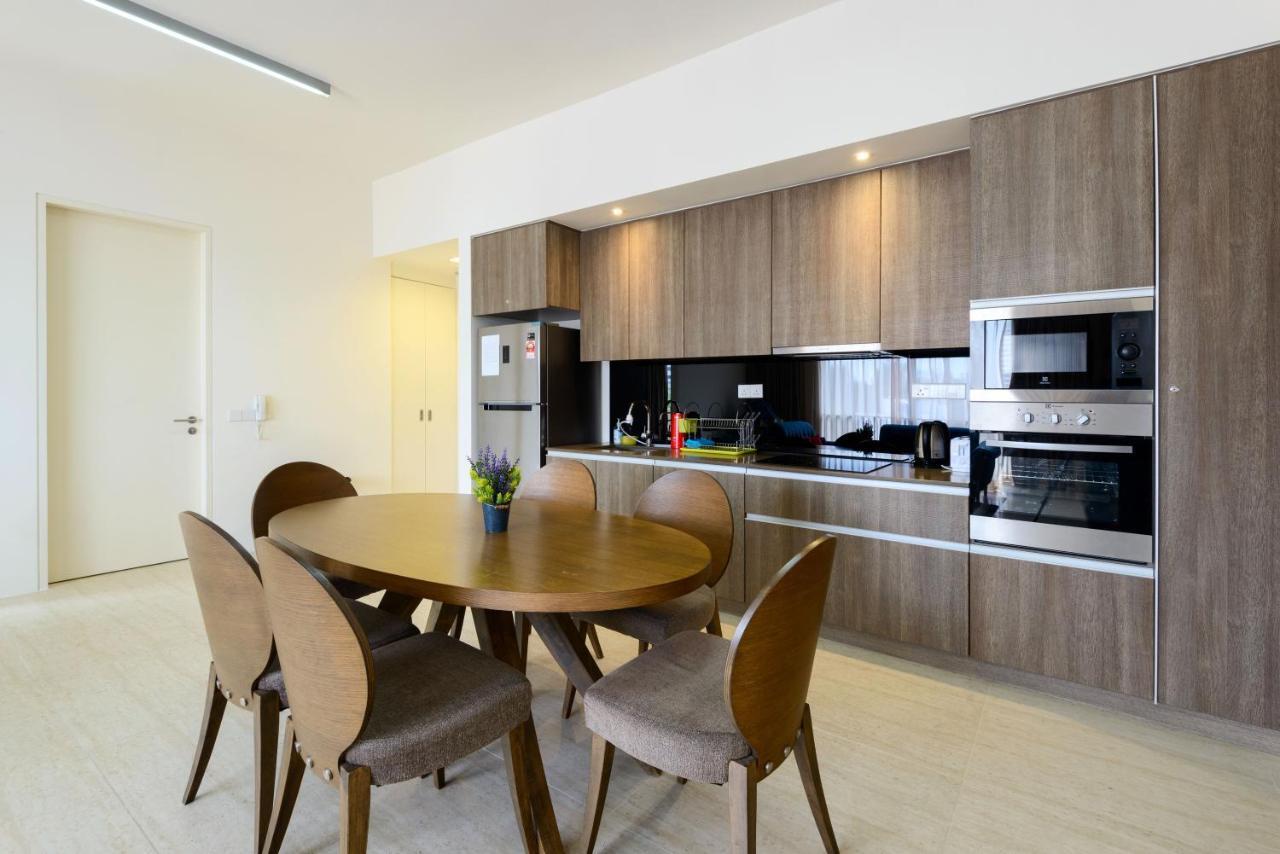 By The Sea Beach Front Apartment Batu Feringgi Bagian luar foto